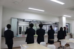 ～鳥取短期大学 給食管理実習棟～