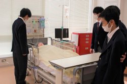～鳥取看護大学　成人・地域包括看護実習室～